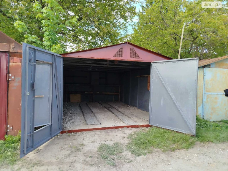 Sale of a Separate Garage, Kremenchuk
