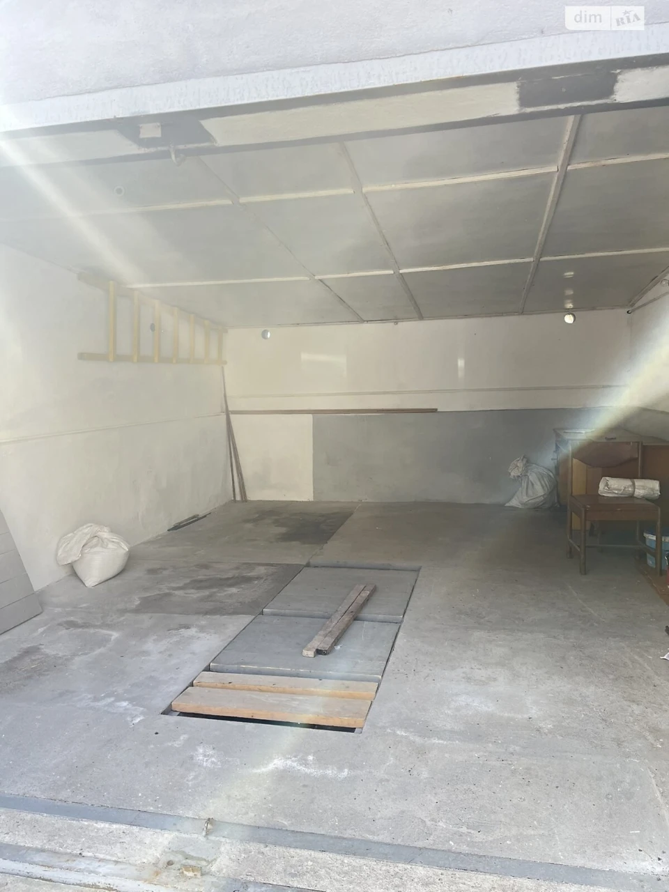 For Sale: Detached Garage, Center