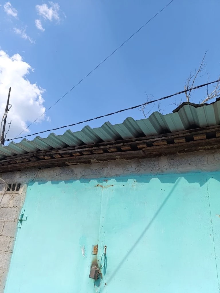 Гараж в районе городского рынка, улица Різдвяна