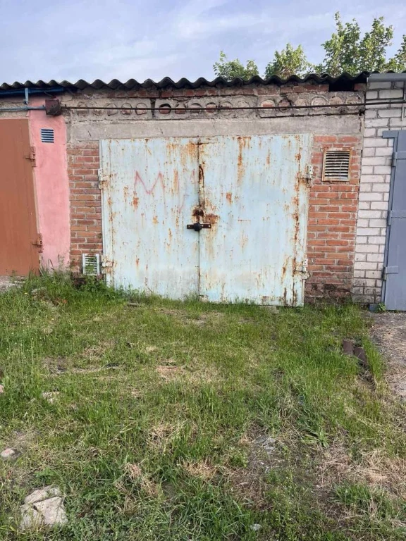 Продается гараж в Изюме