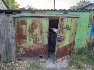 Старий гараж в центрі
