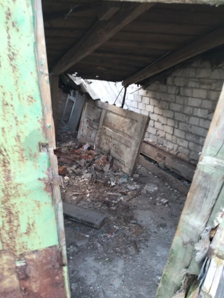 Старий гараж в центрі