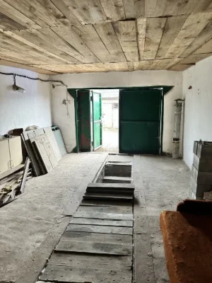Brick garage for sale in the city of Izyaslav