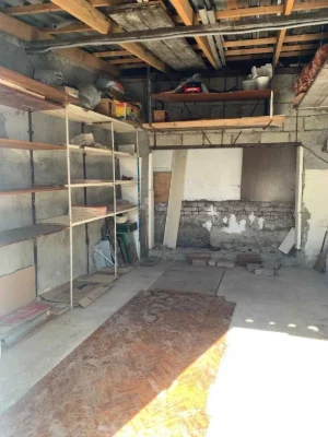 For Sale: Capital Garage in the Center with Documents