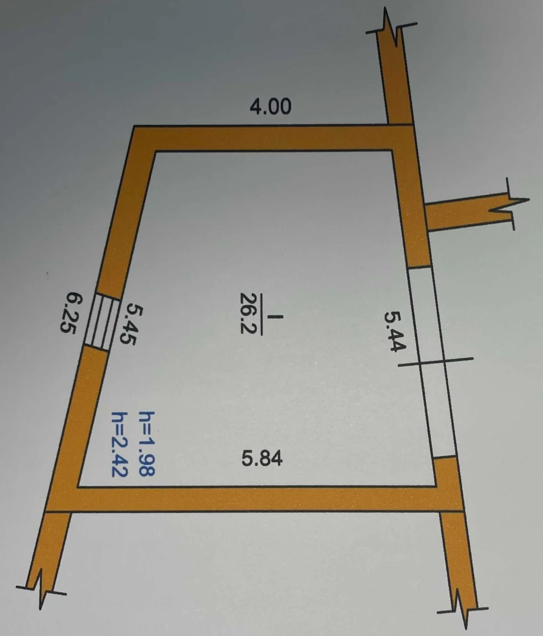 For Sale: Garage in the city center