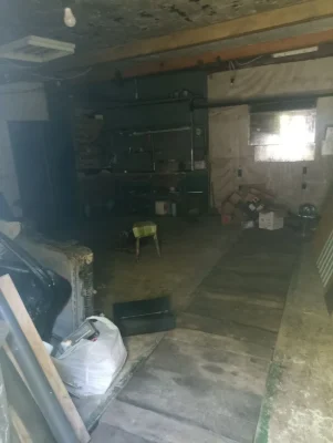 Продається гараж з підвалом та оглядовою ямою