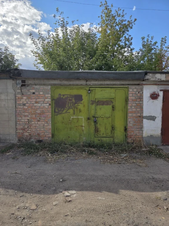 Garage, "Lokomotiv"