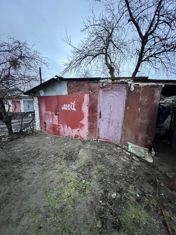 For Sale: Garage in Smila, Rpz Pavlov, in a residential area