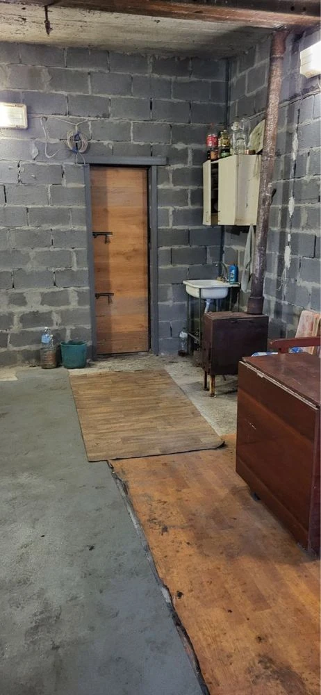 Selling Garage from a plot