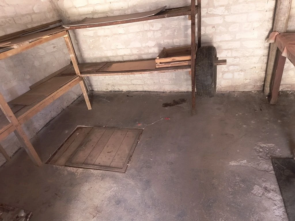 Гараж в кооперативі "Дачний"