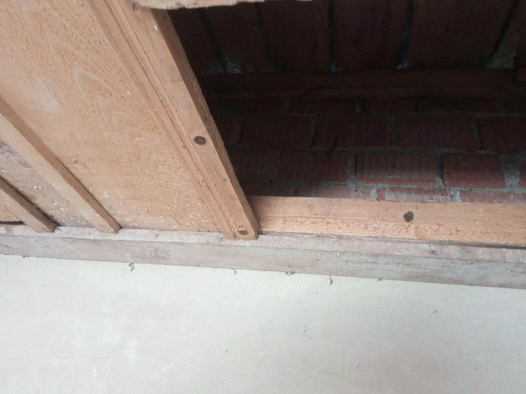 Garage for sale (size 7 x 4)