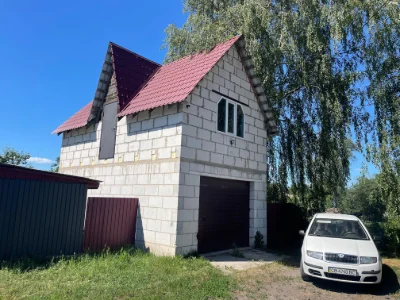 Гараж двоповерховий