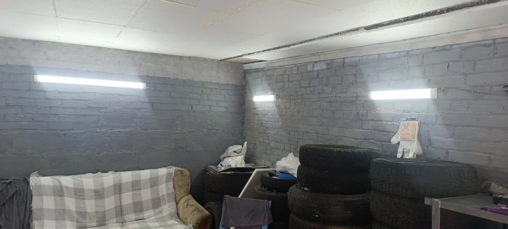 For Sale: Garage 64 near the Administrative District Office