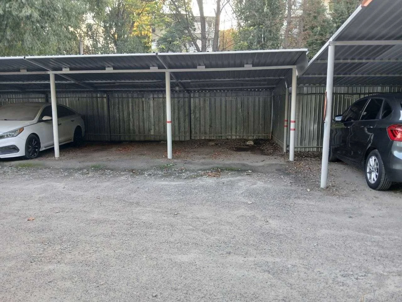Парковка для автомобиля
