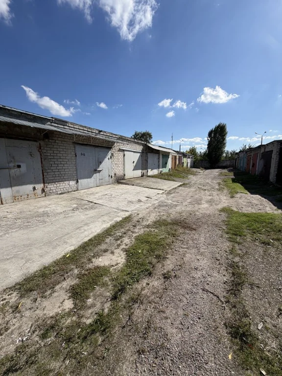 Продажа гаража в пригороде