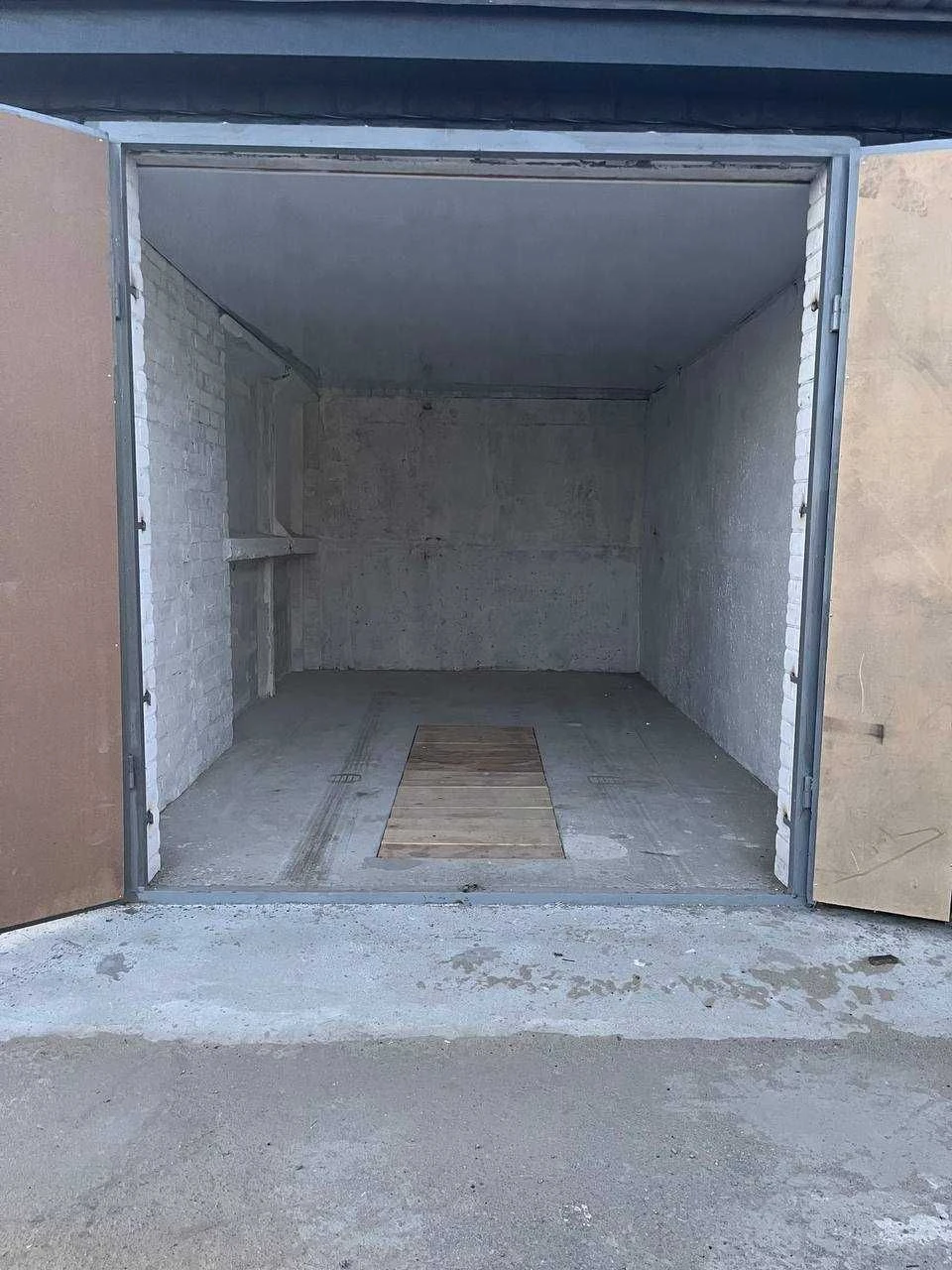 Срочно продам гараж в кооп"Киевский -1".