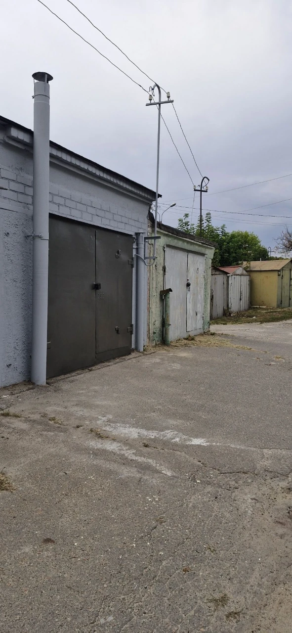 Продається капитальный гараж