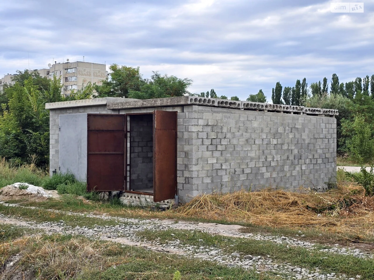 Продажа отдельного гаража в Молодіжному