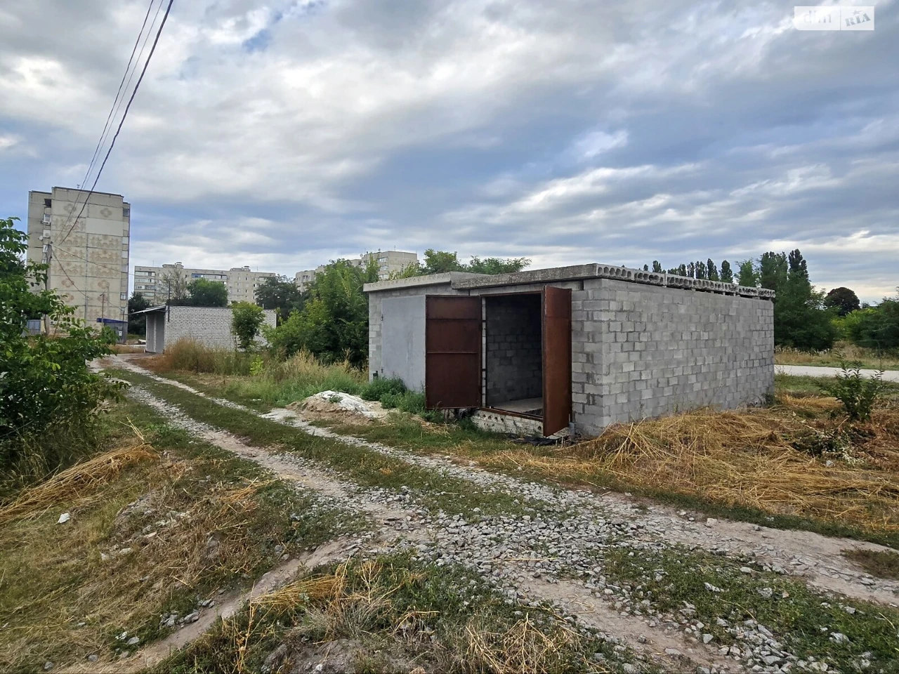 Продажа отдельного гаража в Молодіжному