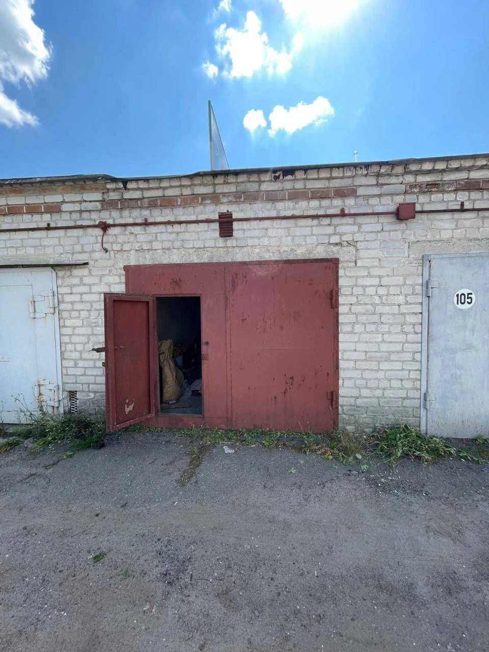 Продам 2-х этажный гараж, улица В. Пугачёва, кооператив "Зирка"