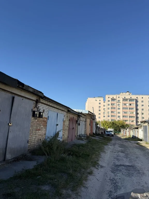 Продам гараж зі світлом та документами кооператив Зоря
