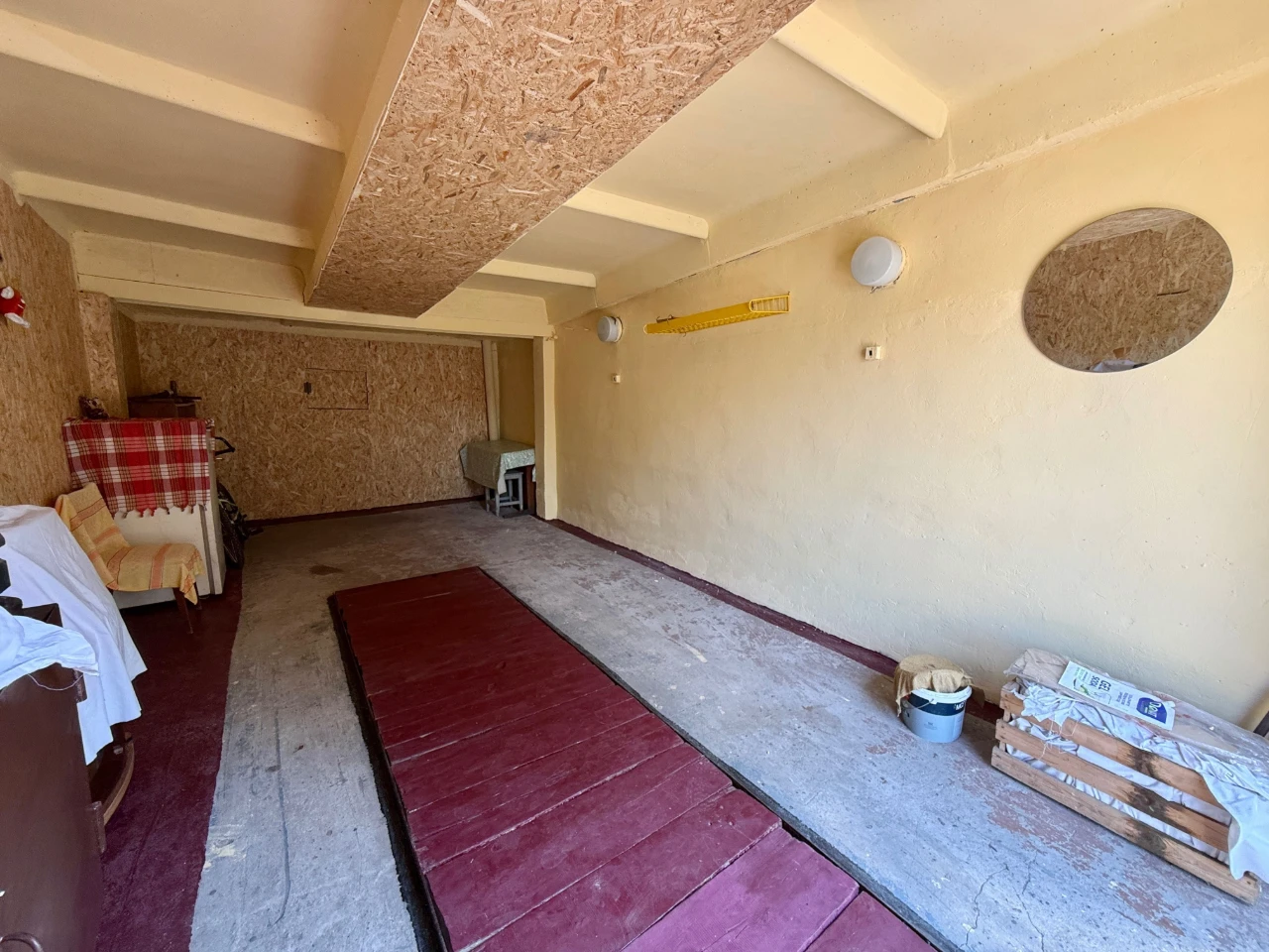 Продаж гаража з документами в Бучі 48м2, чистий охайний з пі