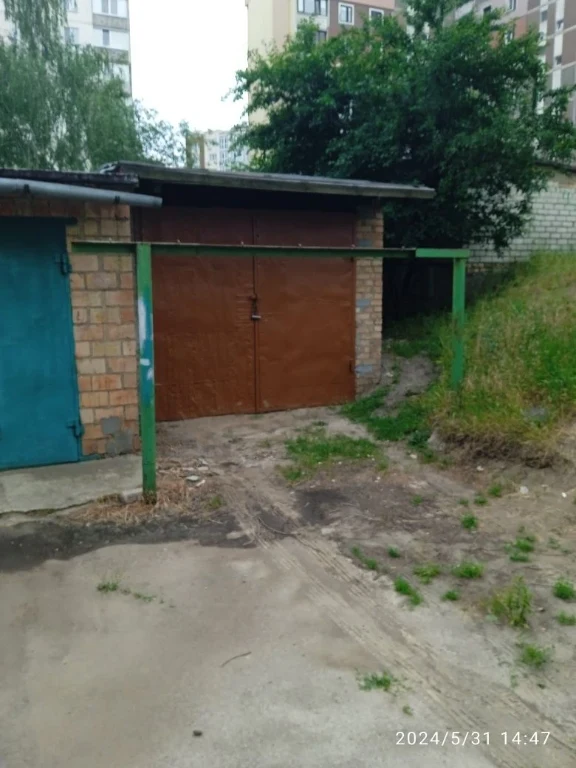 Продам гараж м. Буча по вул. Тарасівська між домами 10Б, 10В