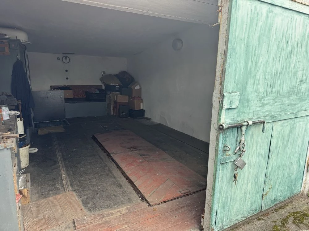 For sale: a solid garage with a cellar and a pit in Gk Autoturist