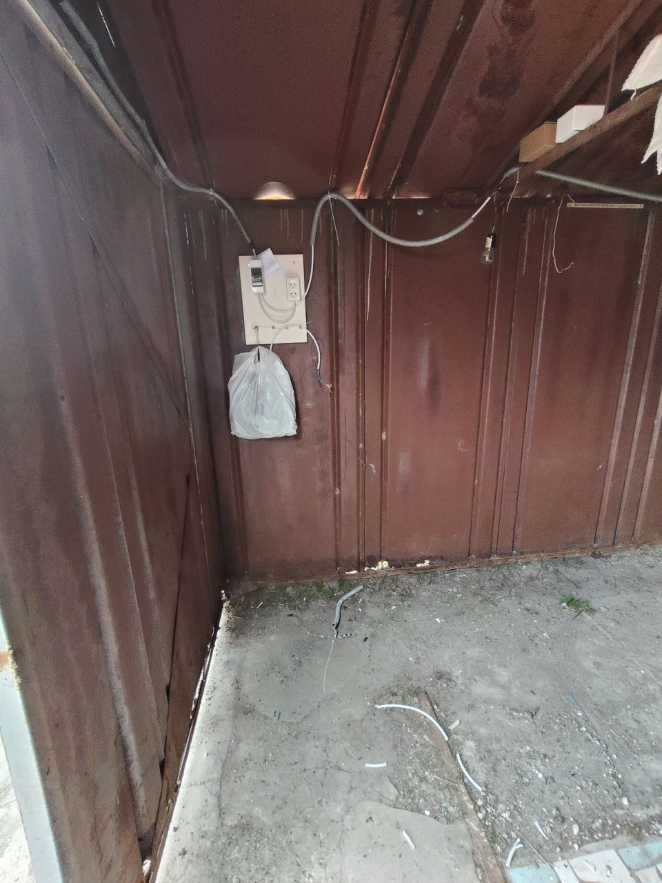 Garage for sale. Real estate: Rodnichek