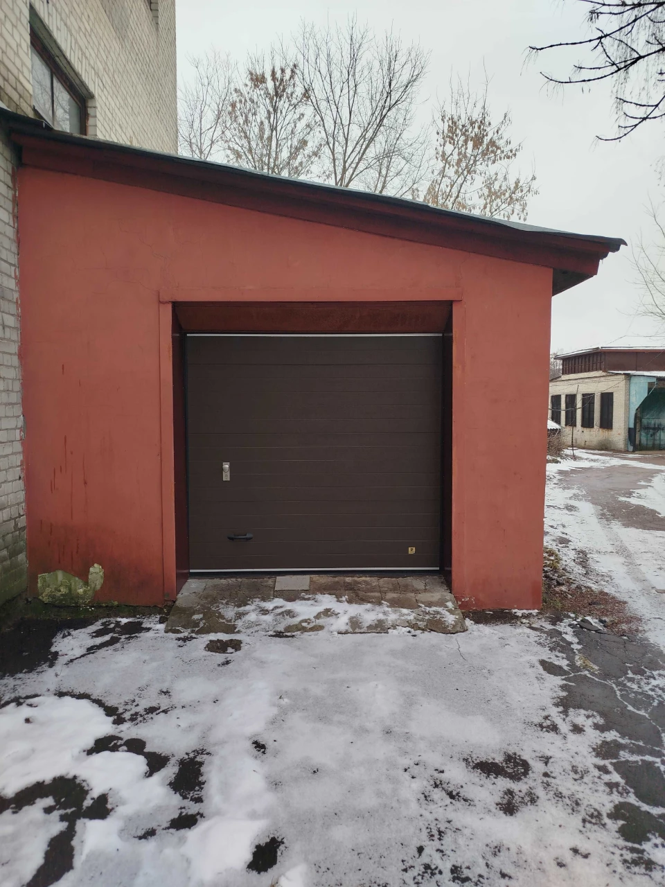Garage in the city center