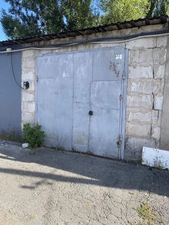 Garage for Sale - GK Luch