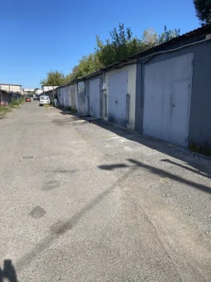 Garage for Sale - GK Luch