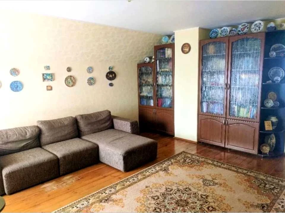 Будинок. Бровари, Фіалковського вул.