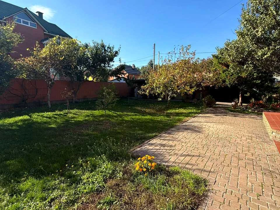 Дом. Бровары, Подлесная улица