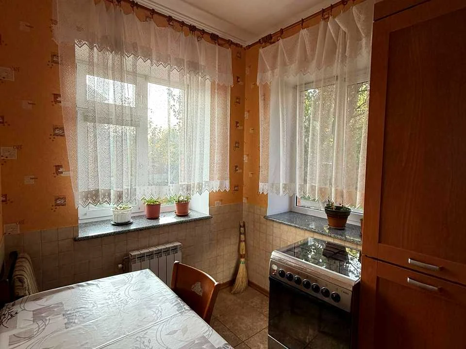 Дом. Бровары, Подлесная улица