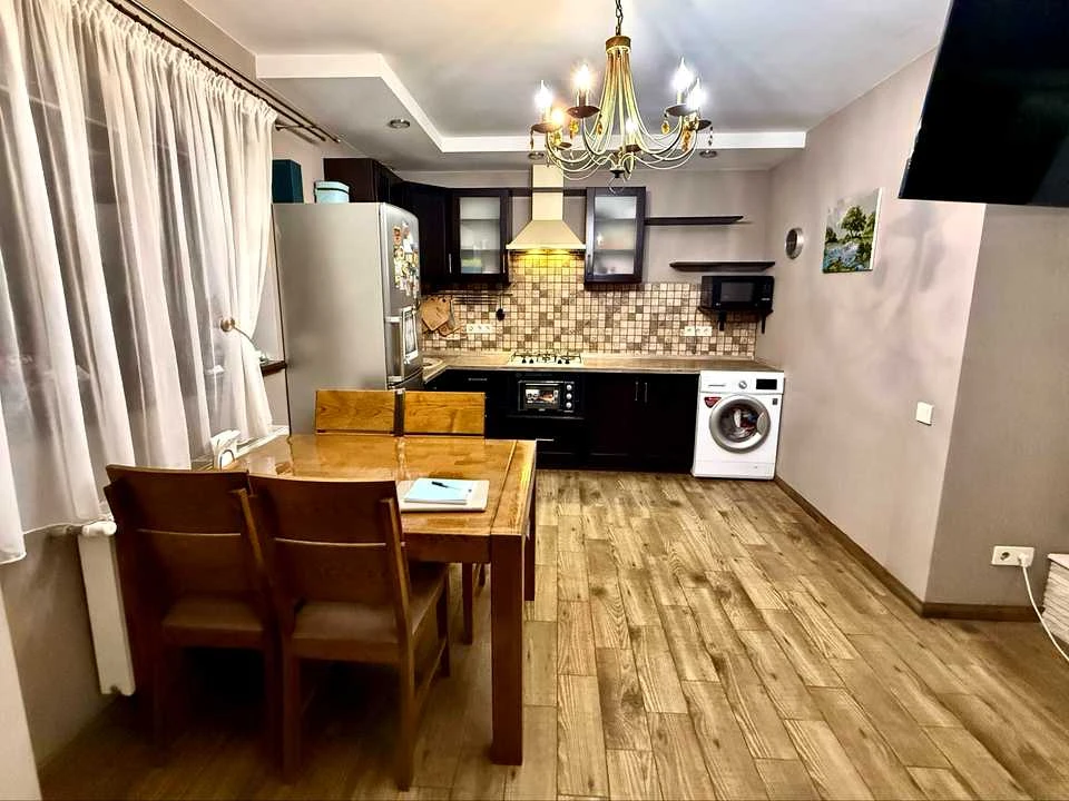 Будинок. Бровари, Київська вул.