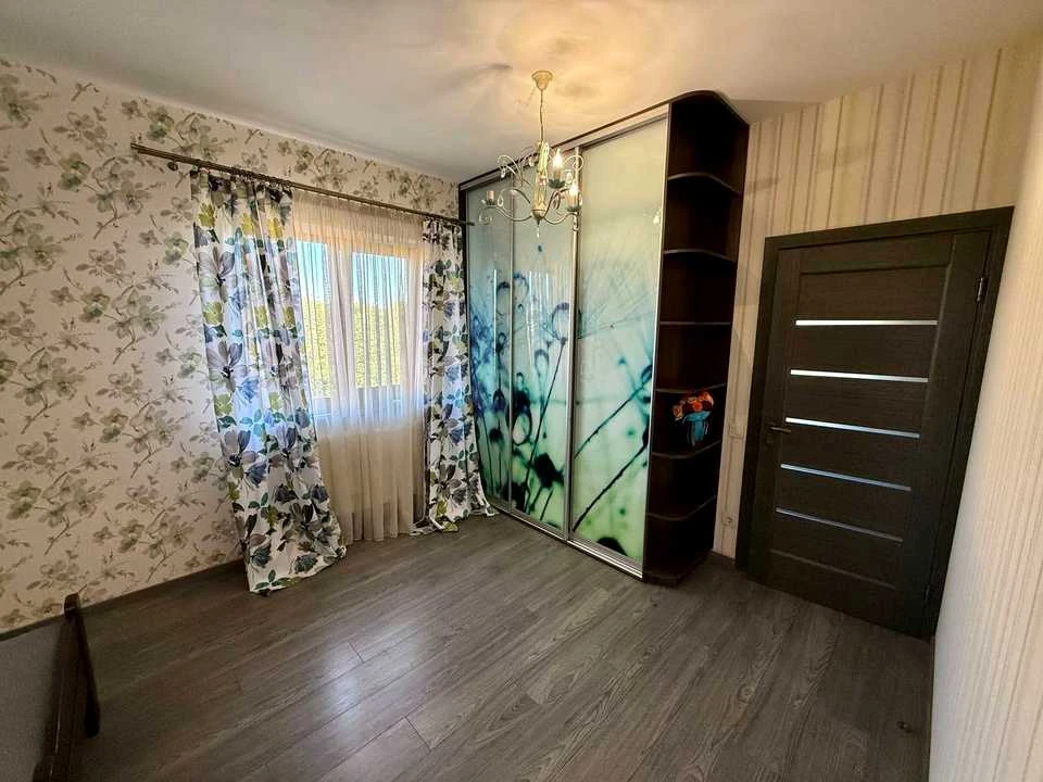 Будинок. Бровари, Київська вул.