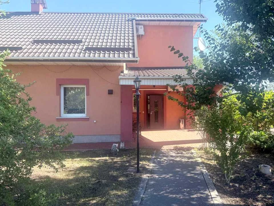 Будинок. Бровари, Фіалковського вул.