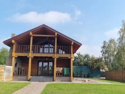 House with waterfront! Beach, pool, bathroom, light, shelter