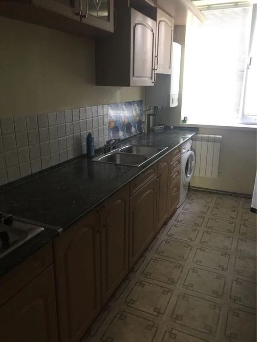 Продаж 3 кім на Минайській