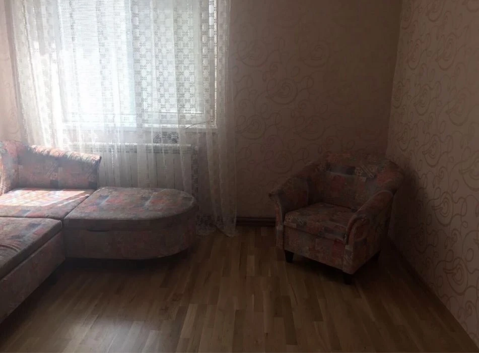 Продаж 3 кім на Минайській