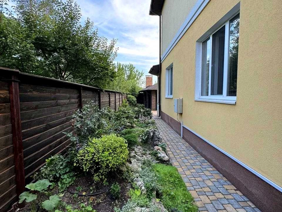 Будинок. Ірпінь, Річковий пров.