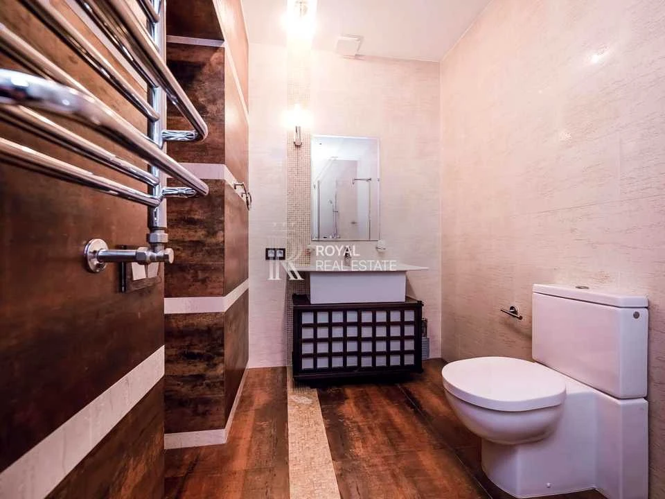 Будинок. Буча, Полтавська вул.