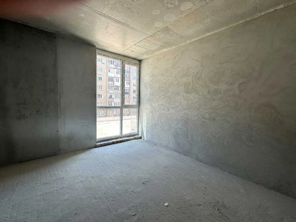 Apartment. Ivano-Frankivsk, Hnata Khotkevycha St.