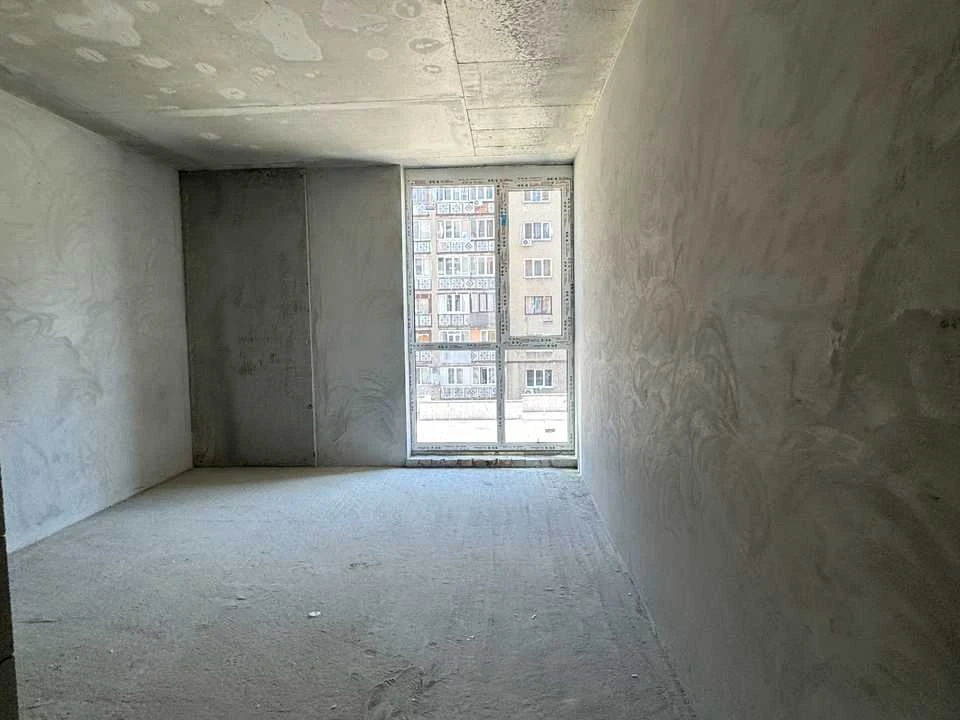 Apartment. Ivano-Frankivsk, Hnata Khotkevycha St.
