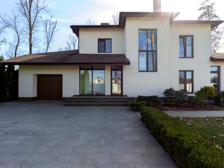 House. Bucha, Kiyevo-Myrotska Street
