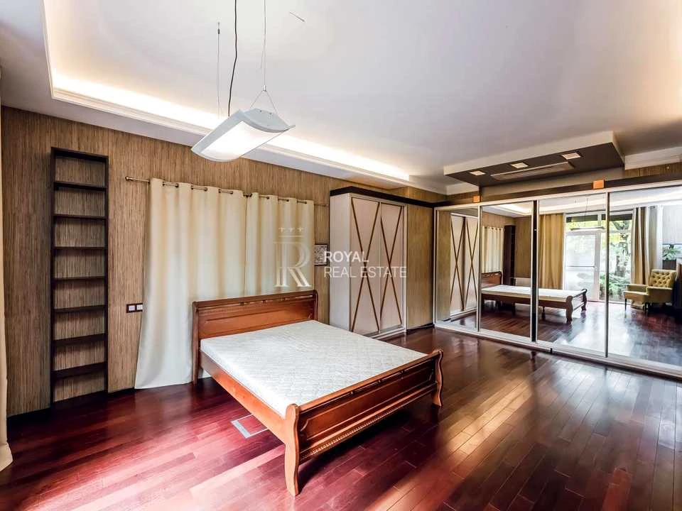 Будинок. Буча, Полтавська вул.