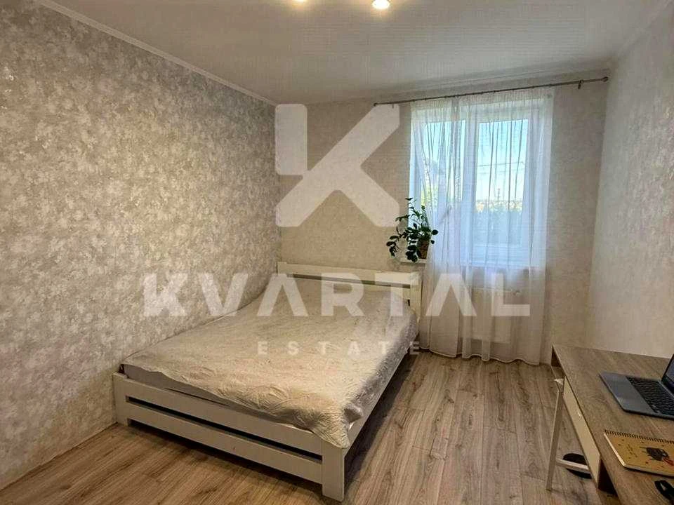 Будинок. Буча, Степова