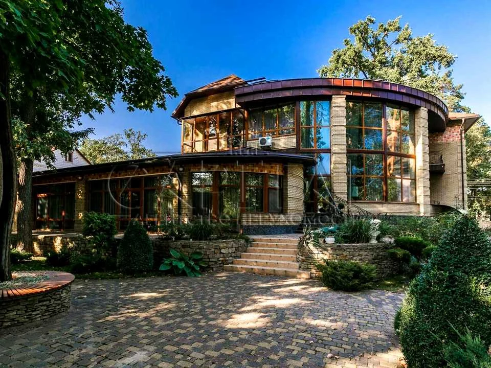 House. Bucha, Antoniya Mykhailovsky Street