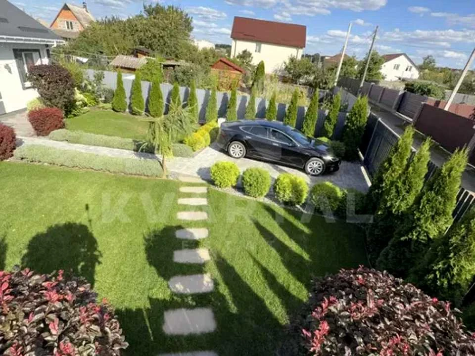 Будинок. Буча, Степова